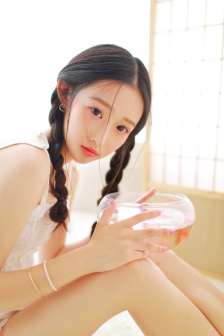 明星专题：何泓姗